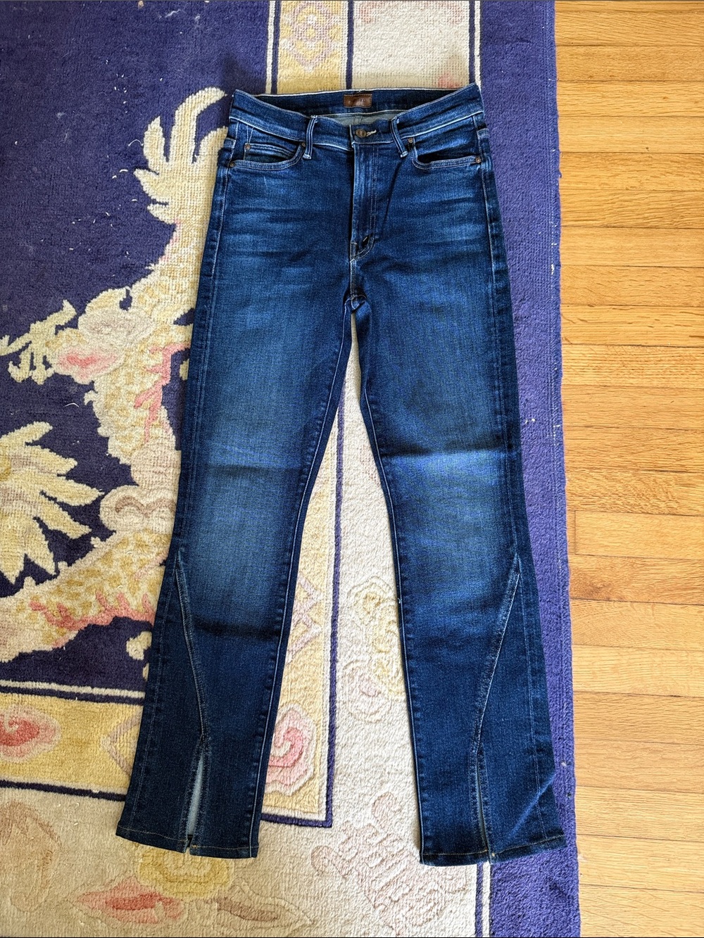MOTHER “The Rascal Sliced” in Mind Games Color. Size 28